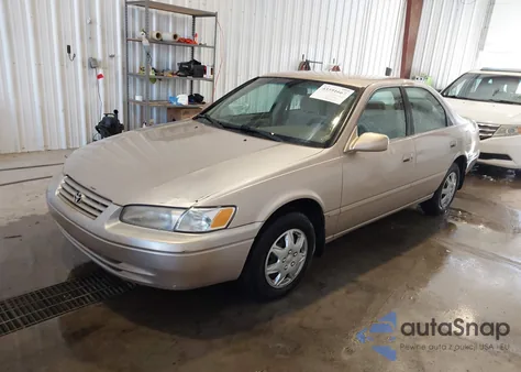 1999 Toyota Camry Le из США, поврежденный, VIN 4T1BG28K6XU916590